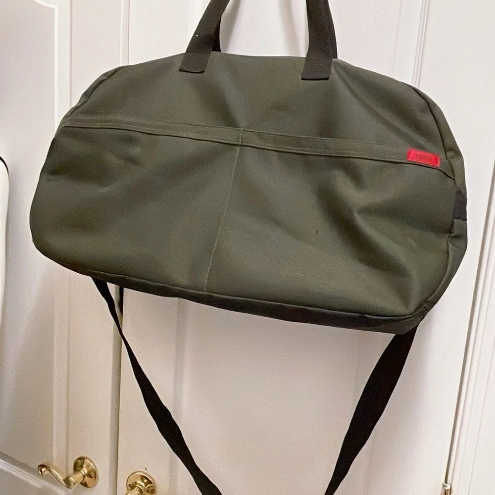 Hugo Boss business accessory